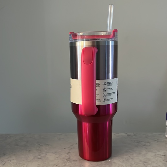 40z Quencher H2.0 Flowstate Tumbler - Camelia Gradient - Picture 2 of 5